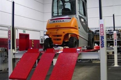 four post forklift lift