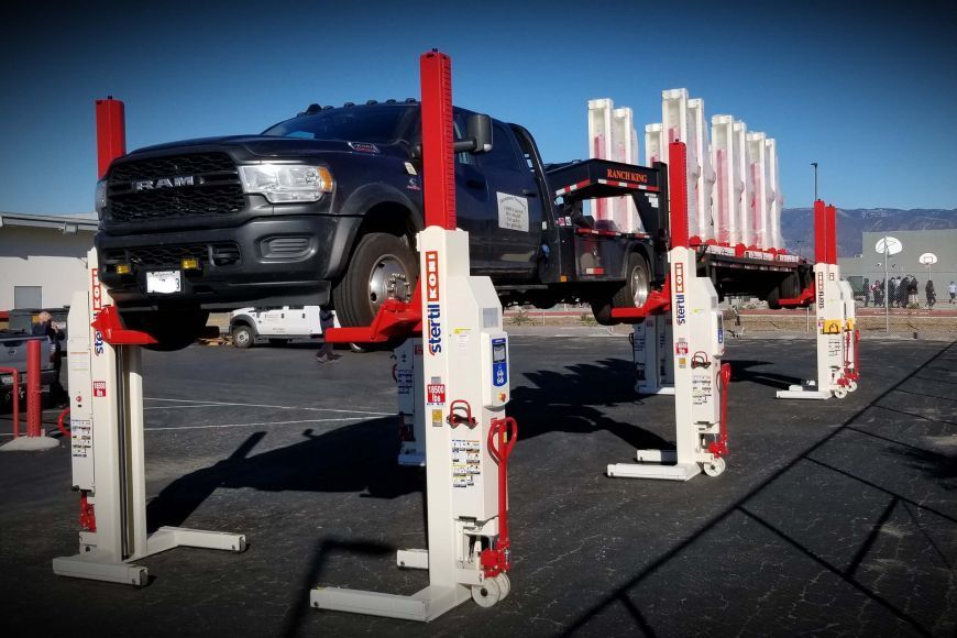 Stertil-Koni wireless truck lifts