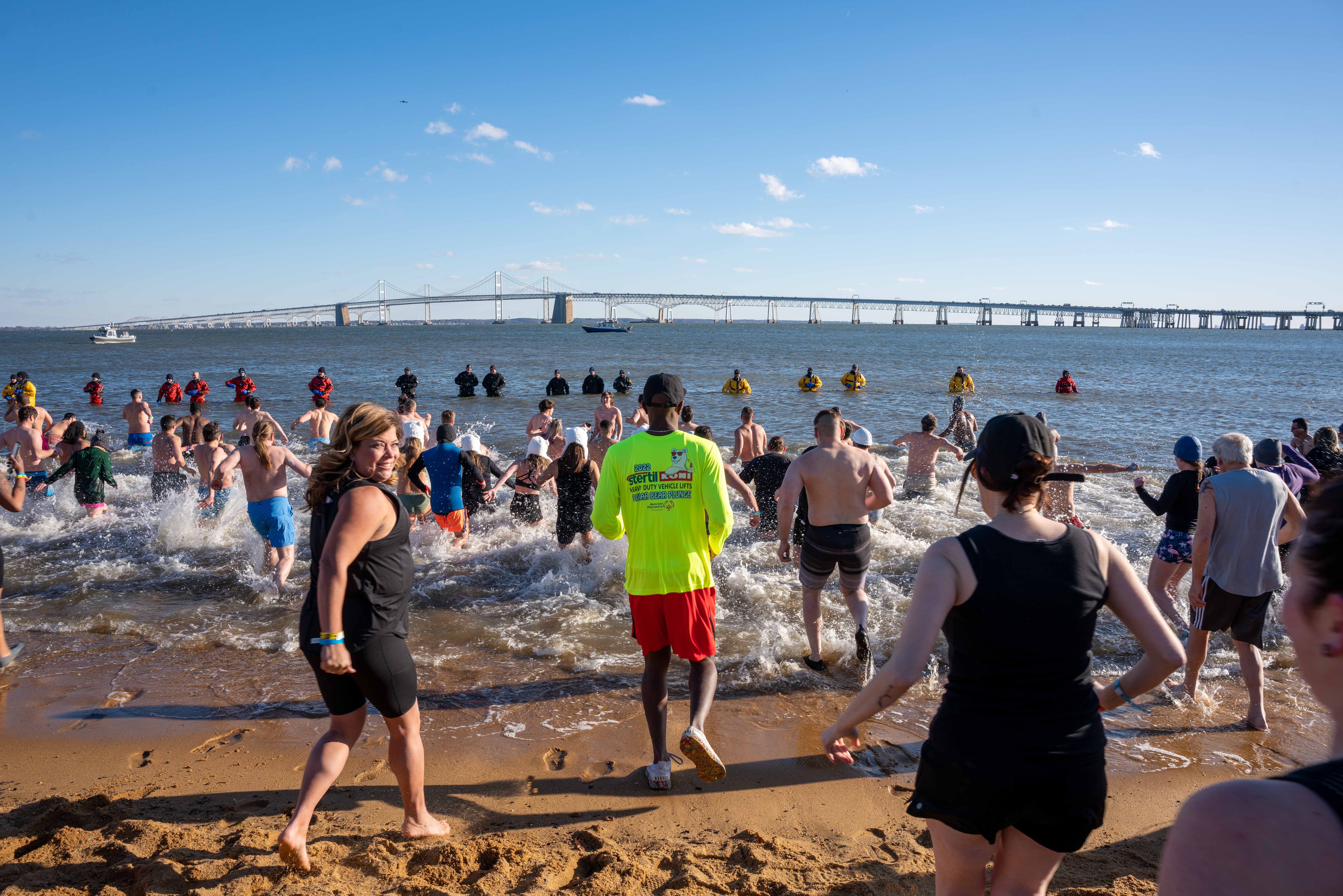 Maryland Students Plunge Into Chesapeake Bay For Special Olympics